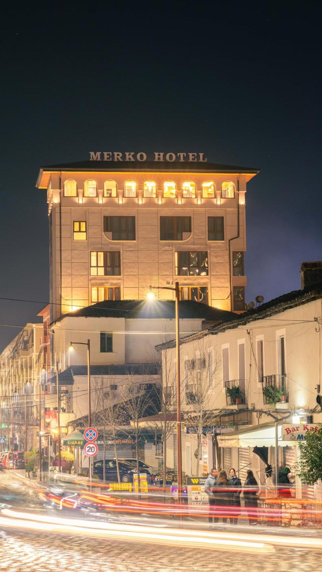 Merko Hotel Berat Exterior foto