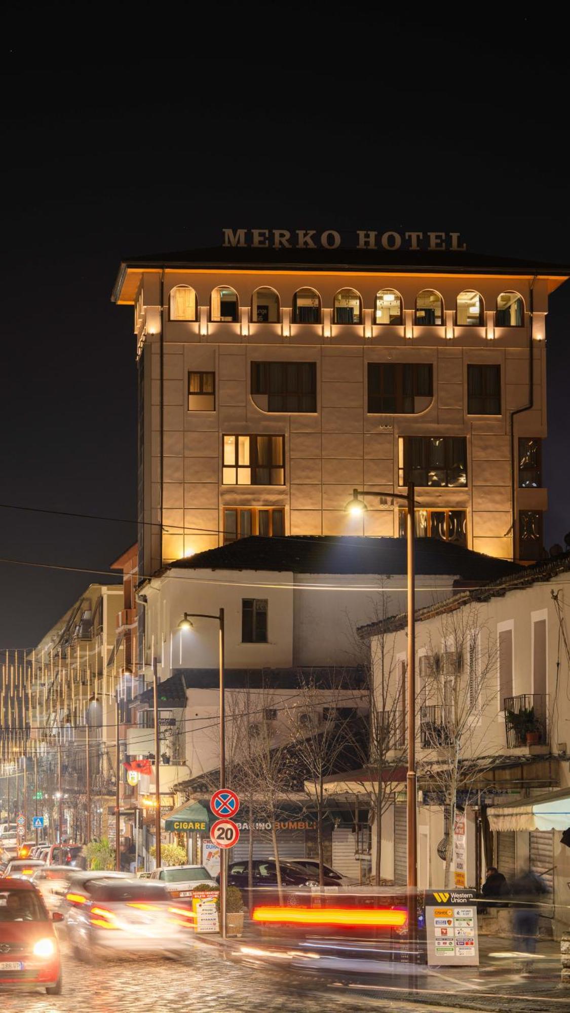 Merko Hotel Berat Exterior foto